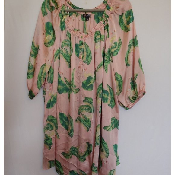 The Webster Miami silky flowy egret and folIage oversize knee length dress - Picture 1 of 12